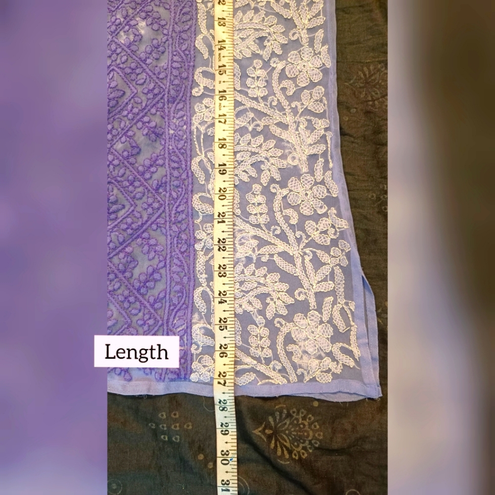 Lakhnavi embroidery short kurti - Picture 5 of 5